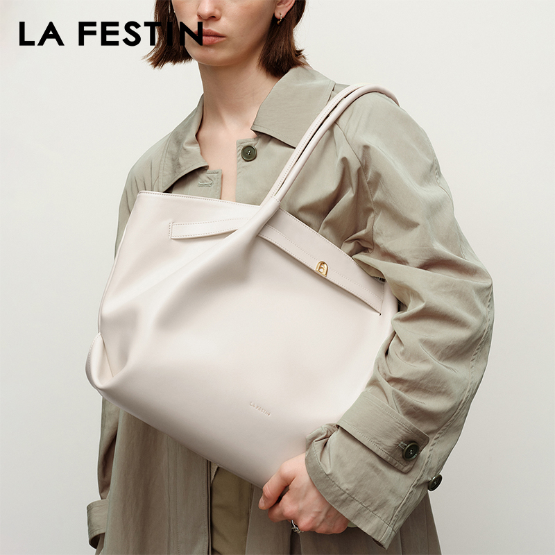 LA FESTIN Original Brands Woma - Luxury Bags La ulasan dan harga