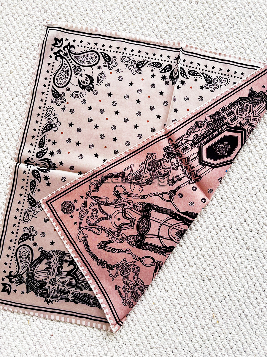 Double Faced Print Small Silk  - Luxury Bags Hong Kong ulasan dan harga