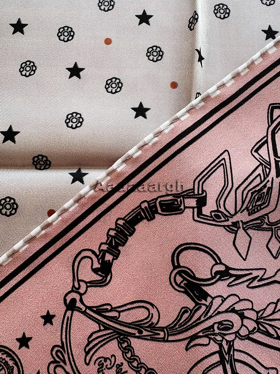 Double Faced Print Small Silk  - Luxury Bags Hong Kong ulasan dan harga